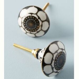 Anthropologie Seed Pod Knobs